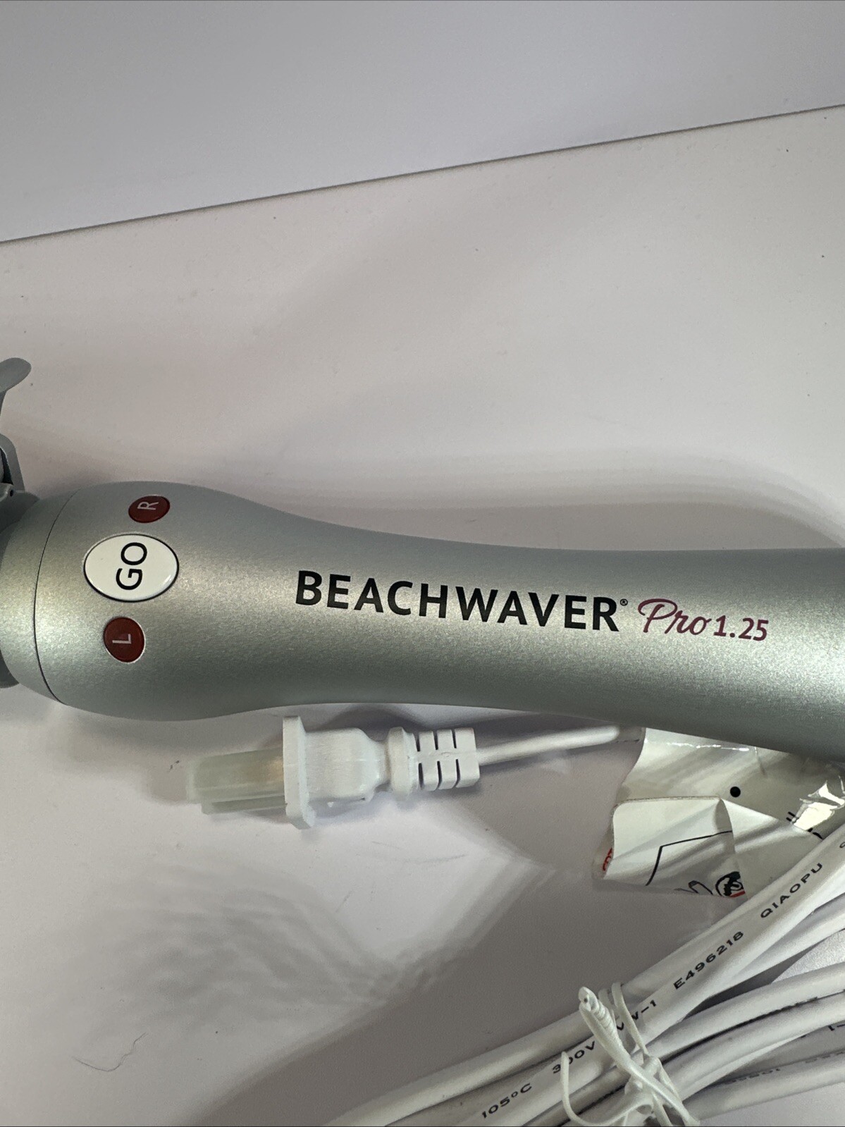The Beachwaver Co. Beachwaver Pro 1.25 LOVE Rainbow Case Included✨New!