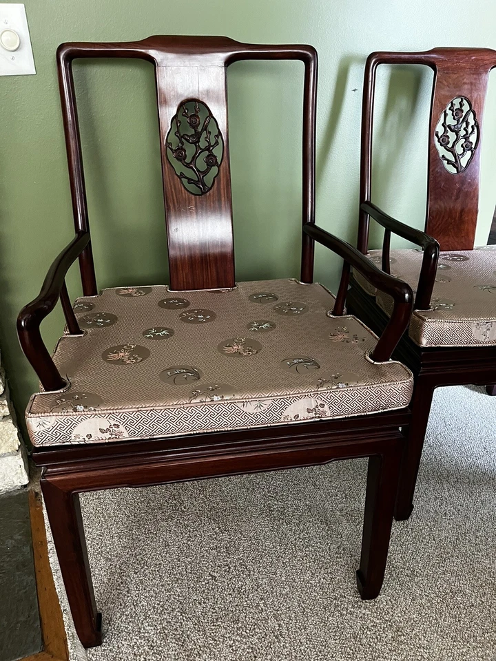 Sillas ornamentadas estilo Chippendale (2 piezas) cojines de seda de madera rosa chinoiserie asiática Foto 2 de 4