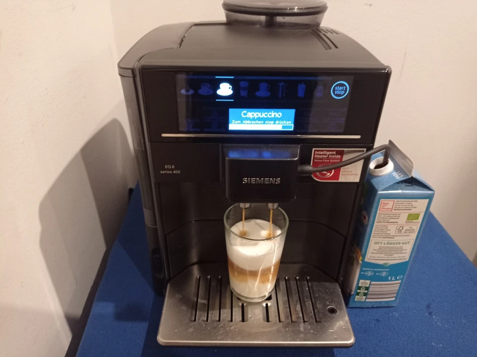 Siemens EQ.6  s400  Kaffeevollautomat nur 646 Kaffee und 649 Milch
