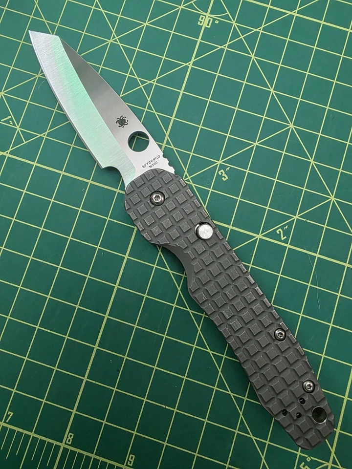 Spyderco Smock Red G10 M390 Satin Discontinued DLT Exclusive Titanium Reylight - Image 3 of 4