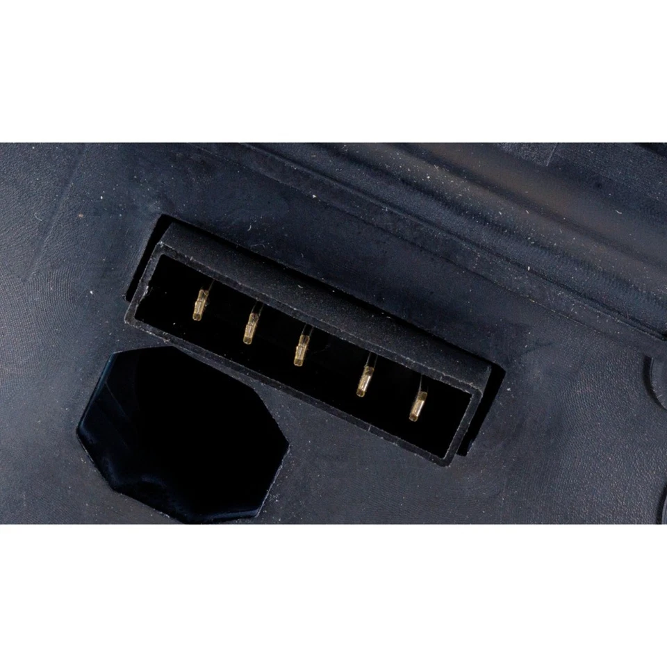 适用于梅赛德斯-奔驰 C43 AMG 1998 - 2000 门镜驱动器和乘客动力玻璃 — 第 3/4 张图片