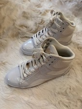 White Pastry Hip Hop Dance Sneakers with glitter Sz 5.5, worn for 10 minutes