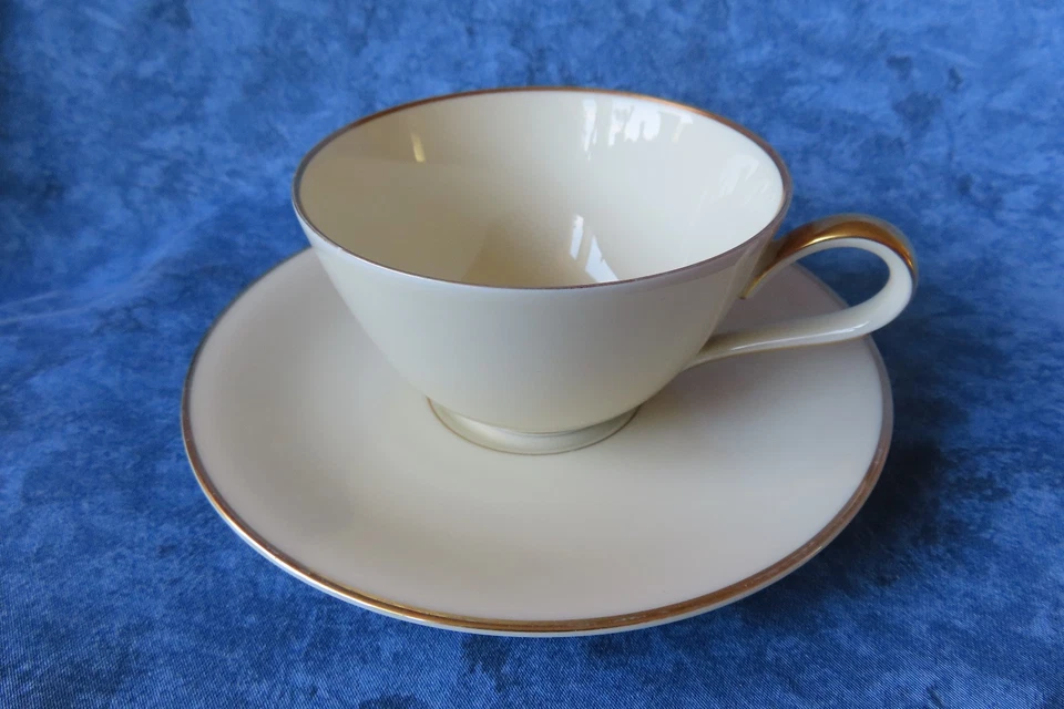 H & C Selb Bavaria Germany Heinrich Anmut Goldrand Tassen Untertassen 10 St. - Bild 3 von 4