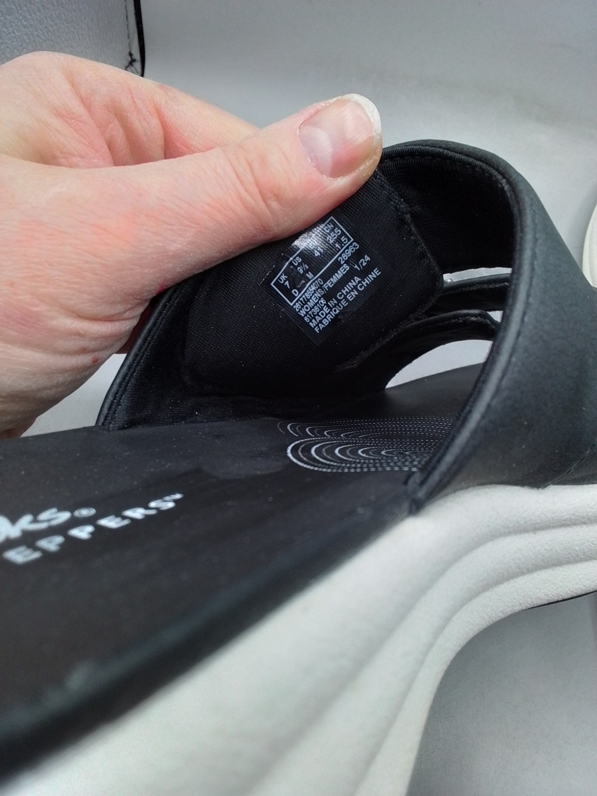 Clarks Women's Cloudsteppers  Adjustable Slide Sa… - image 7