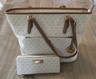 Michael Kors Jet Set Travel Medium Snap Pocket Tote and matching wallet set