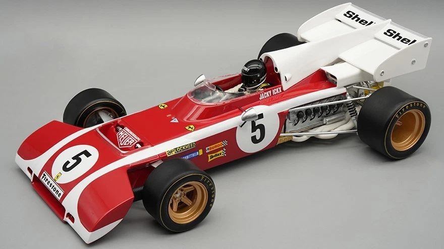 Preços baixos em Em metal fundido Escala 1:18 Carros de Fórmula 1