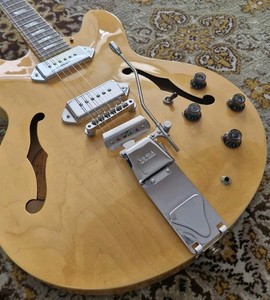 VIB-ROLA Vibrola Kauffman tremolo tailpiece for Epiphone Casino Or Gibson 335