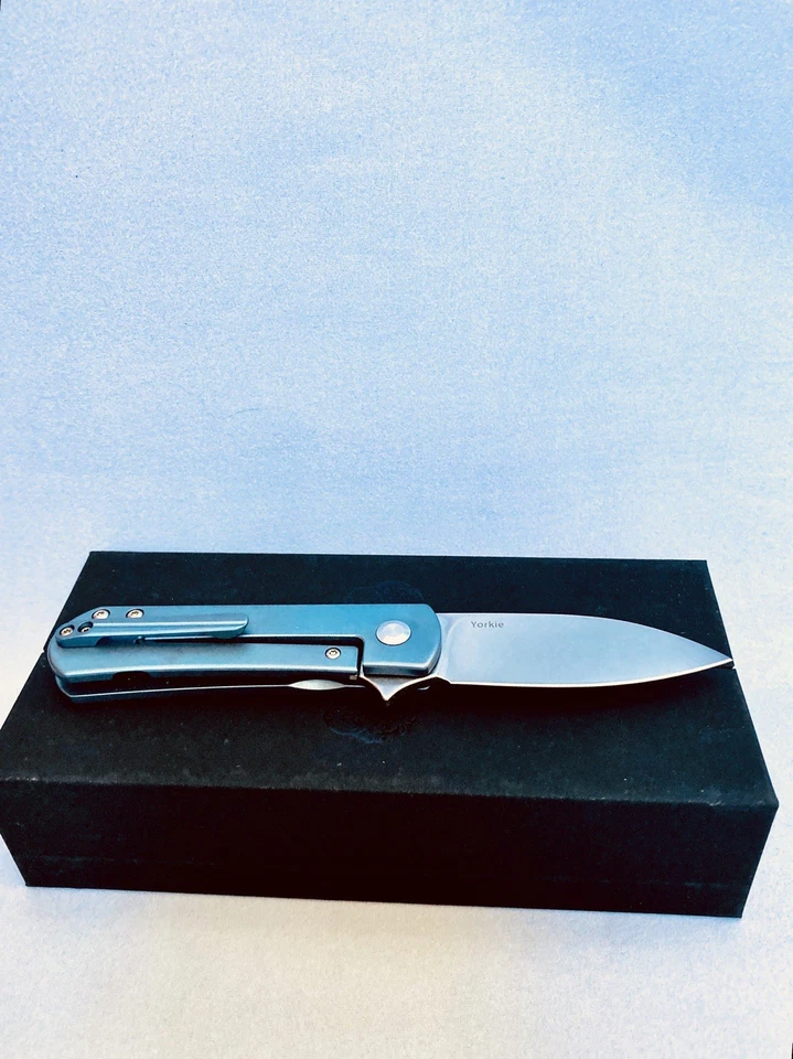 Kizer Yorkie 折叠刀 钛 S35VN 刀片 2.57 英寸 Framelock Ray Laconico 全新 — 第 2/4 张图片