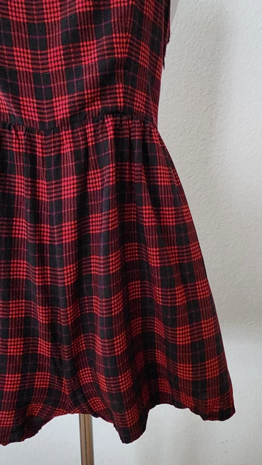 Mameluco Urban Outfitters Nuevo Talla Mediana Negro Rojo Cuadros Grunge Rock Destintado Foto 4 de 4