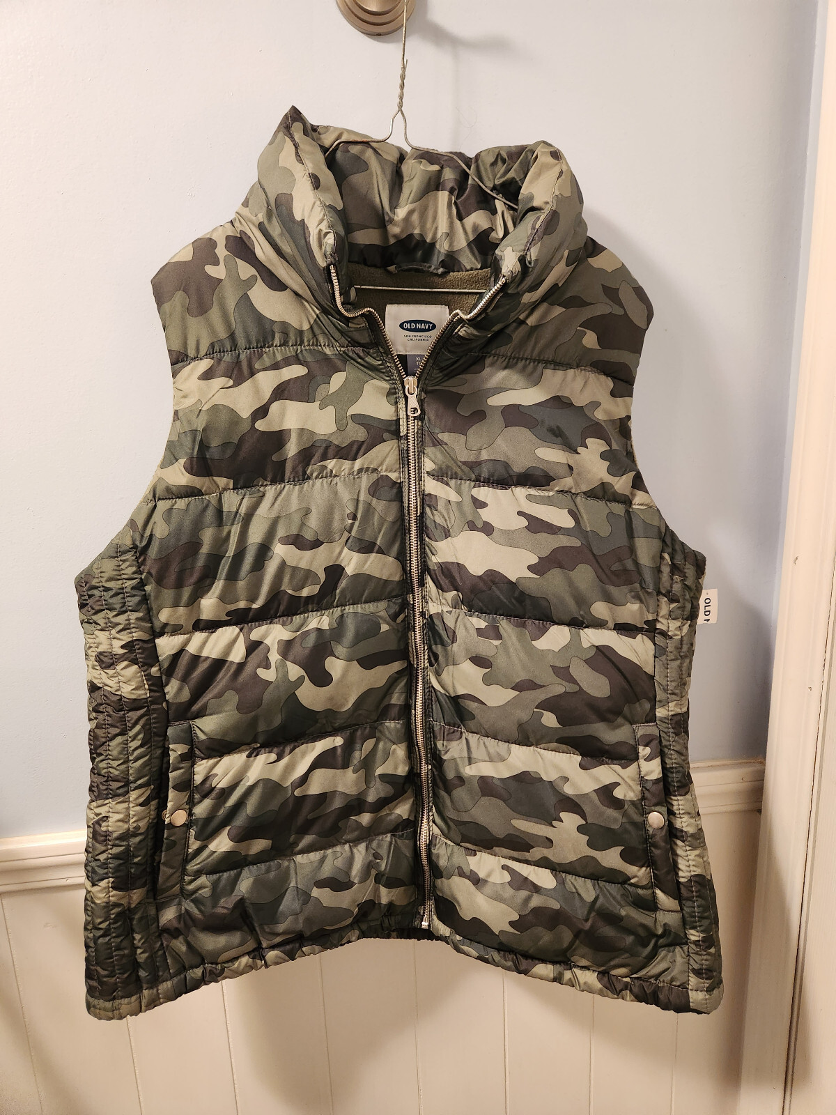 Picture 1 of 1