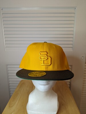 NWS Vintage 1971 San Diego Padres Gold Burnt Wood New Era