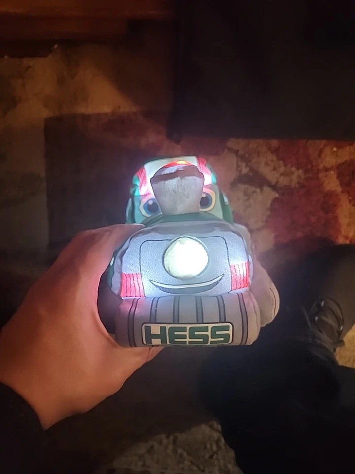 2022 My Plush Hess Truck Choo-Choo Train Lights Up *Plays Sound* - Изображение 4 из 4