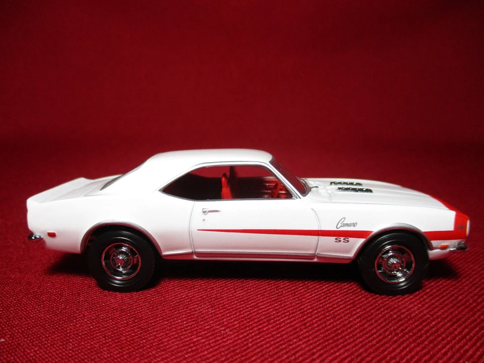 1:43 1968 Chevy Camaro SS 396 Platinum Select Edition Tin Matchbox Muscle Car - Image 4 of 4