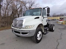 2007 INTERNATIONAL 4400 SEMI DAYCAB ROAD TRACTOR