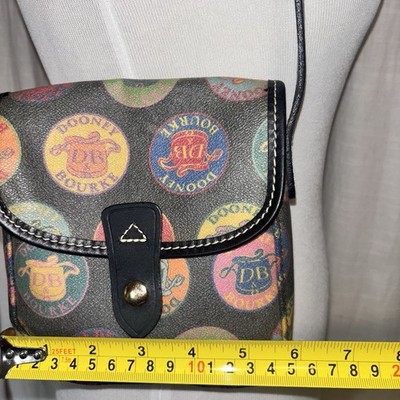 RARE Vintage Dooney & Bourke Flap Top Medallion Crest Small