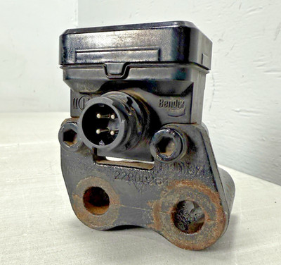 2021 Genuine OEM Bendix Volvo 760 / Mack 12 Volt ESP STABILITY Sensor K0205682E4