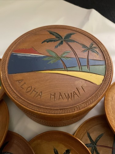 VTG 6 Hawaii Wooden Coasters Hand Carved Painted Wood Palm Trees Grandma Kitsch - Picture 3 of 6