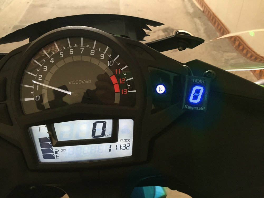 HUISI Motorcycle Gear Indicator Display Meter Fit for Kawasaki Versys 650 Versys650 Versys 1000 KLE 650 KLE650 Ninja 300 250R 250 R 400 R (Size : Blue bracket