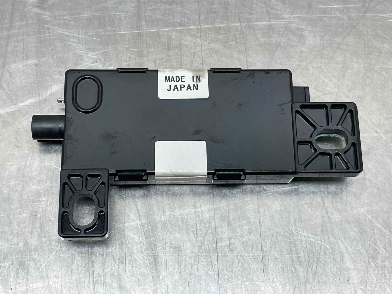 2010 Aston Martin Rapide OEM Radio Antenna Amplifier 9G43-18C847-AA