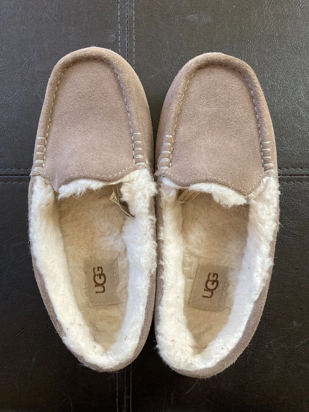 Mocassino UGG stile mocassino Ansley taglia 5 marrone UGGs scarpe pantofole