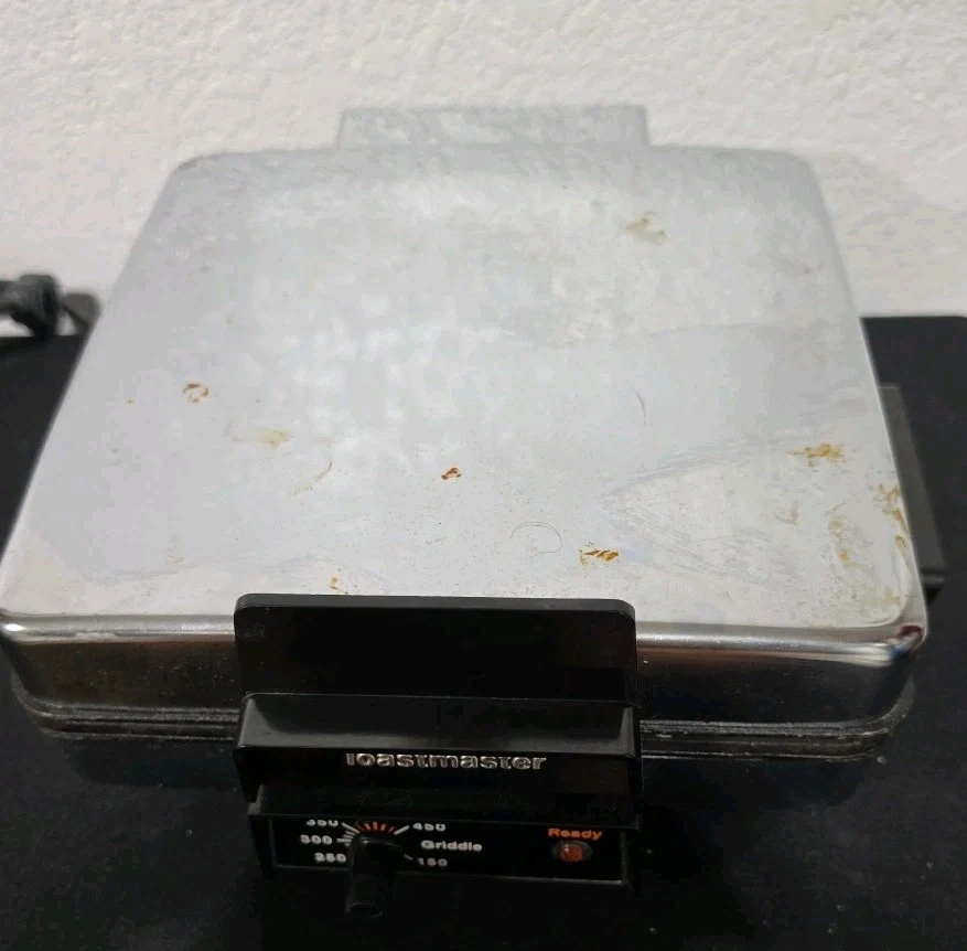 Vintage 270A Toastmaster Waffle Maker Iron & Sandwich Grill Reversible Plates W6