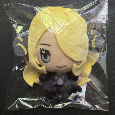 Pokemon Masters EX - Cynthia Champion Trainer Plushie (Japan Exclusive)
