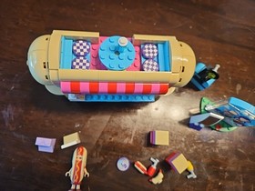 LEGO Friends: Amusement Park Hot Dog Van (41129)