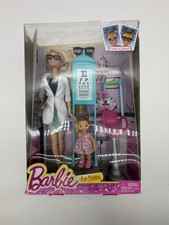 Muñeca Barbie Mattel 2014 oftalmólogo optometrista con gafas juego caja dañada