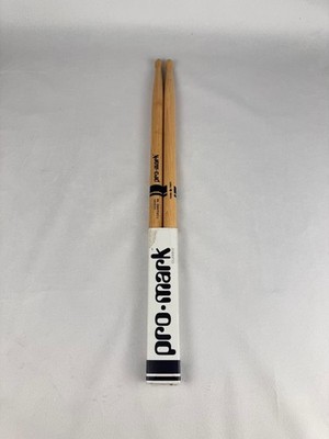 Promark Classic Forward 5B Hickory Drumsticks   Wooden Tip   New in Sleeve