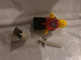 LEGO 6077 677 Knight&rsquo;s Procession Original  Guard  With  Sword