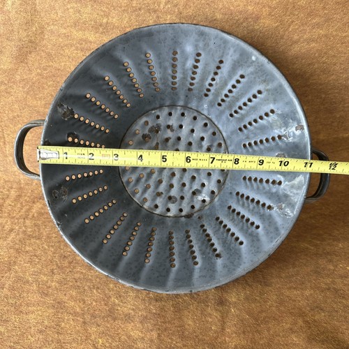Vintage Primitive COLANDER Granite Ware Enameled Mottled GRAY w/Handles EARLY - Picture 11 of 24