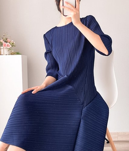 Falten Please Stoff plissiertes Kleid Rundhalsausschnitt ausgestellt Partykleid - Bild 5 von 12