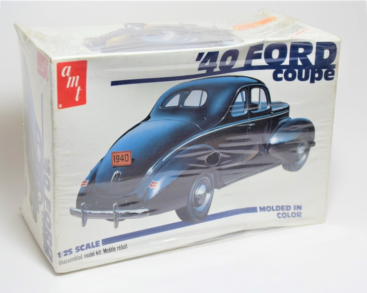 AMT 1940 '40 Ford Coupe Car Model Kit #2400 for sale online
