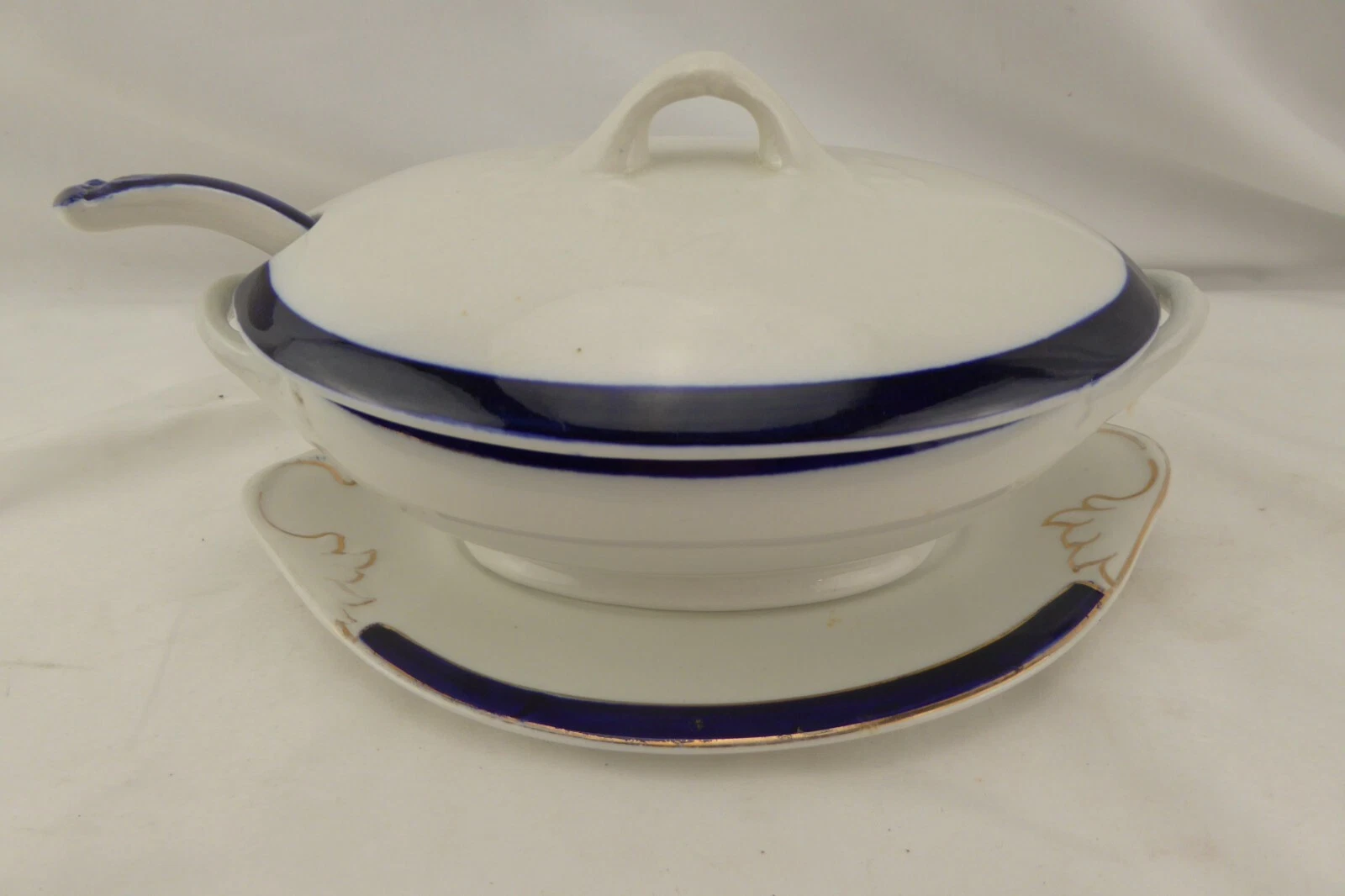 Ironstone Wood & Sone Burslem England Cobalt Blue Sauce Boat Ladle Underplate