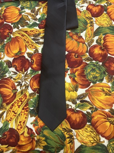 Aeropostale Men's Striped Neck Tie (Black, Dark Grey, Light Grey) 100% Polyester - Picture 3 of 5