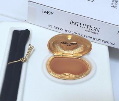 ESTĒE LAUDER】ソリッドパフィーム ドロップ イントゥイション 【公式