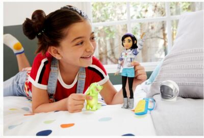 Over The Moon Fei Fei Doll With Glow-in-Dark Gobi – Space Outfit, Articulated, 9 Inch