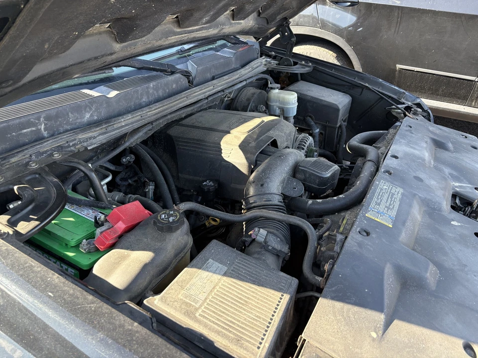 Radiator CHEVY SILVERADO 1500 09 10 11 12 13 Foto 3 de 3