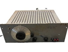 HP 202CR Low Frequency Oscillator Vintage Vacuum Tube Test Equipment Powers On