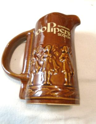 Seagram's 100 Pipers Scotch Whisky Pub Jug 7 1/2'' Tall