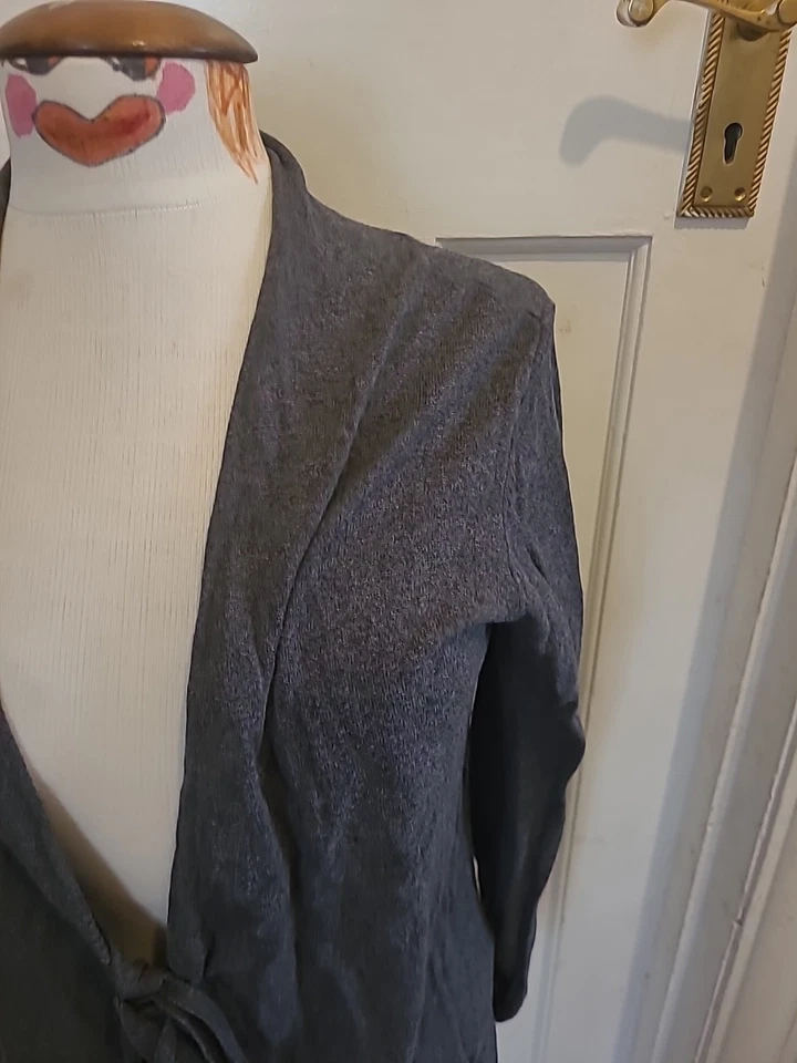 Cardigã feminino Noa Noa tamanho pequeno cinza manga comprida - Imagem 3 de 4