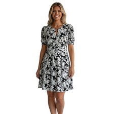 Ann Taylor LOFT Black White Floral Fit Flare Dress XS Short Sleeve Split Neck