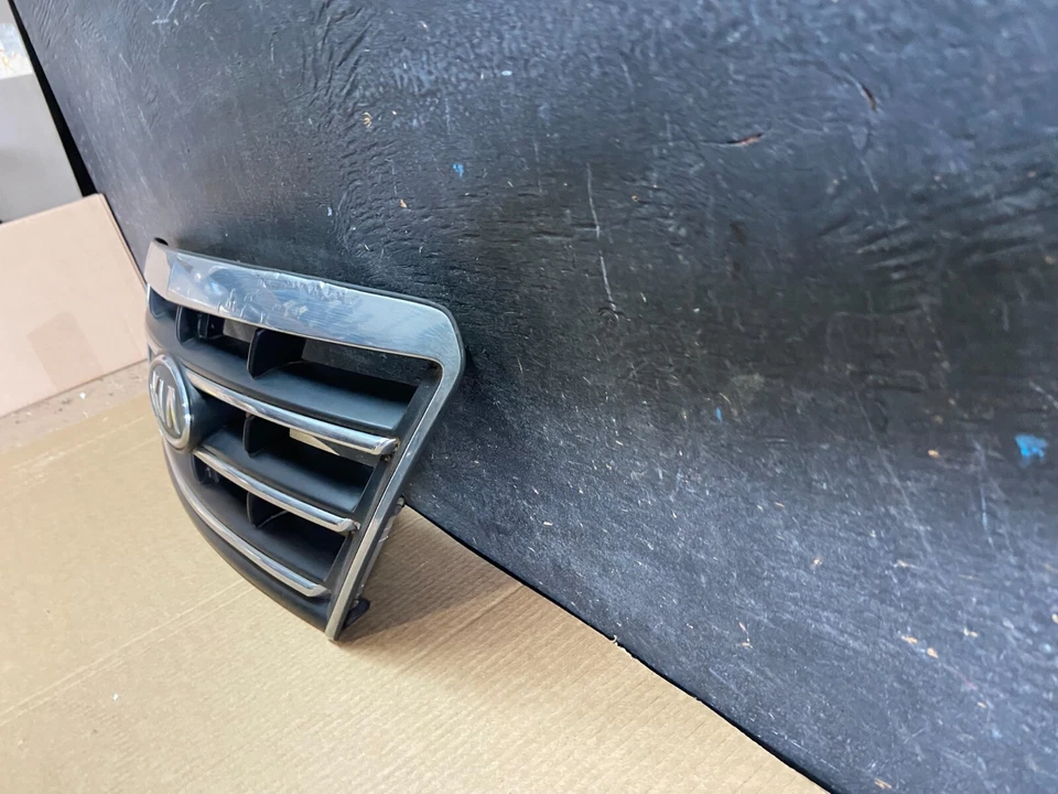 Parrilla superior delantera Kia Sorento 2007 a 2008 N5770 PS Foto 2 de 4