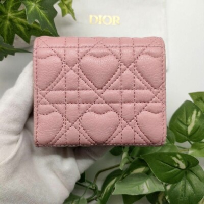 小物 Christian Dior unborn calf wallet pink Dior Caro Hibiscus Cannage Compact Wallet Heart Pink Leather