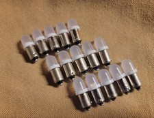 15 COOL WHITE FROSTED BAYONET 6.3V-8V LED LAMP/ 44 47 1847 1866/Mc, MR, MAC