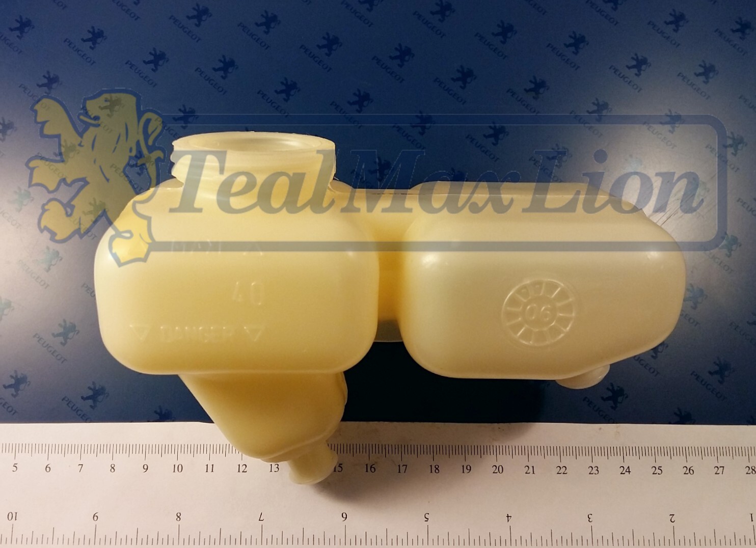 Réservoir de liquide de frein pour purge et restauration Peugeot 304
