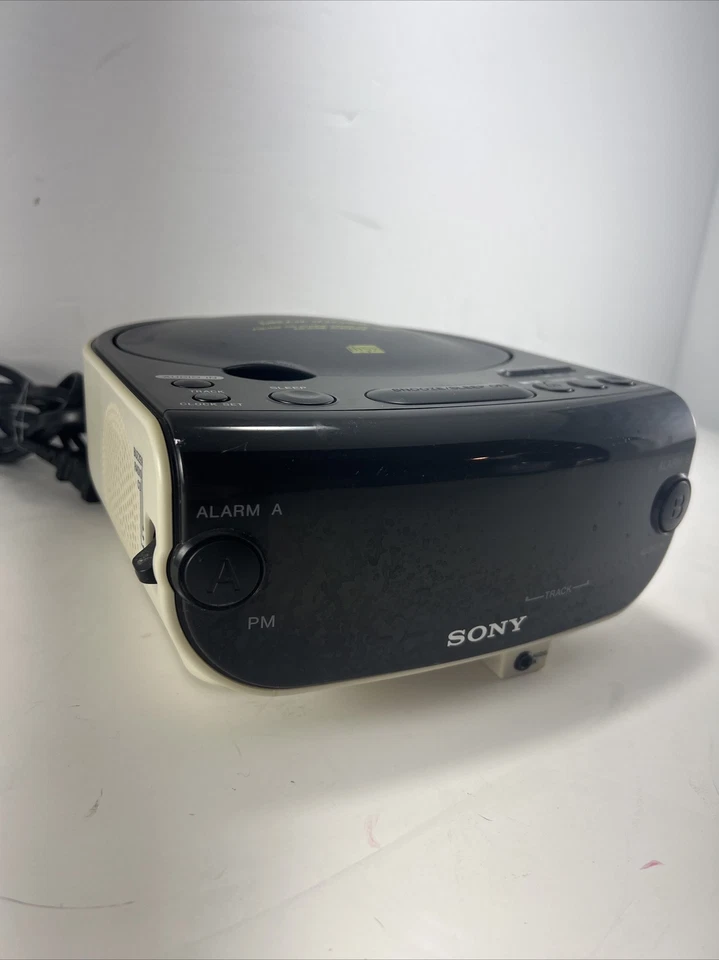 Sony Dream Machine ICF-CD815 AM/FM Radio CD Player Dual Alarm Clock w/ AUX Input - Image 2 of 4
