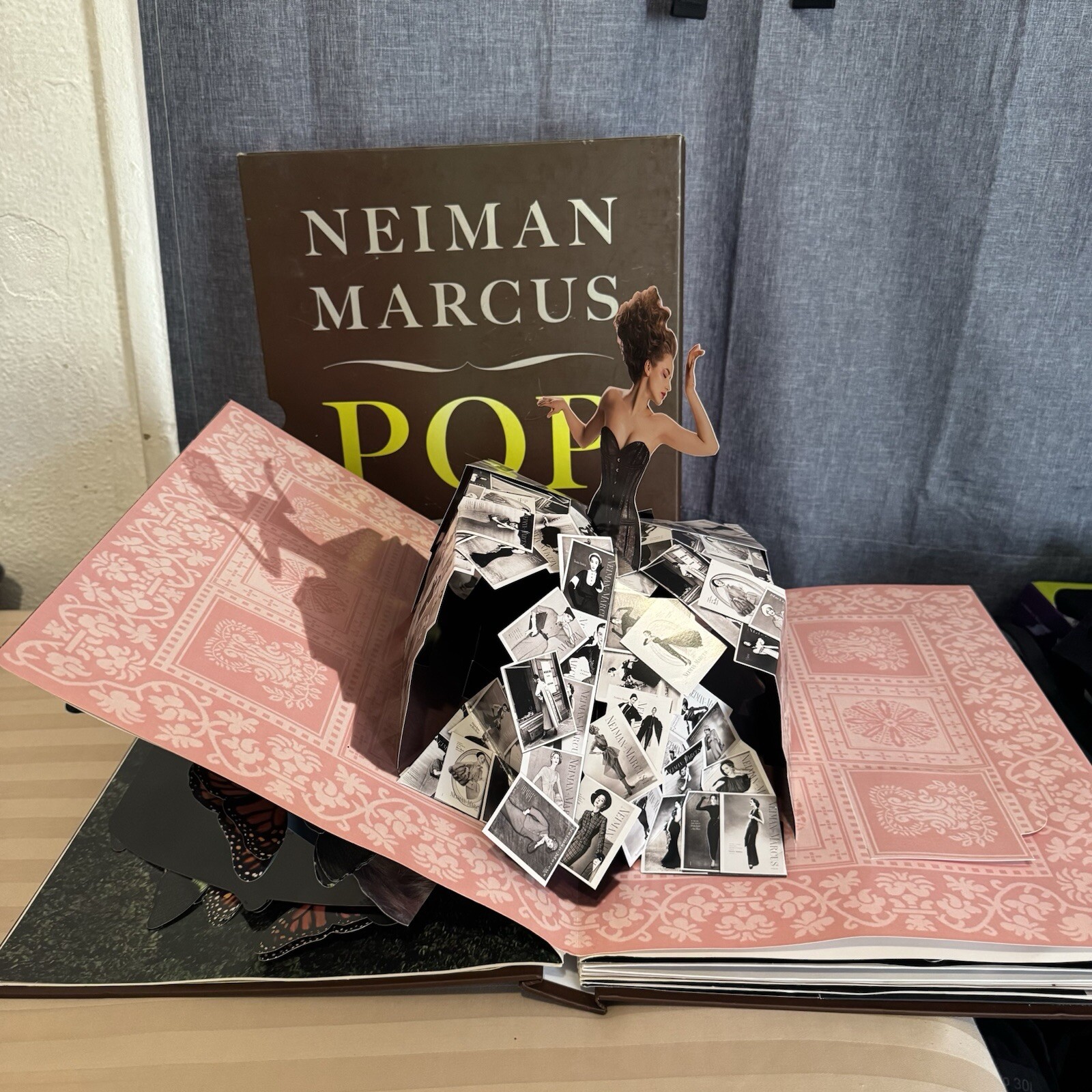 Amazing Artwork! Neiman Marcus Pop Up Book 100th Anniversary Special Edition
