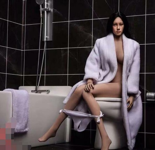 1/6 Female Figure Bathroom Scene Bathrobe Three-Piece Set Robe+Brief+Towel - Picture 10 of 10