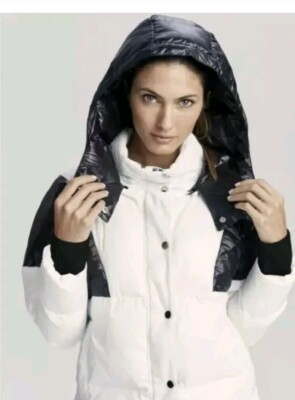 Varley coat puffer jacket size small down black white ski Hood Warm